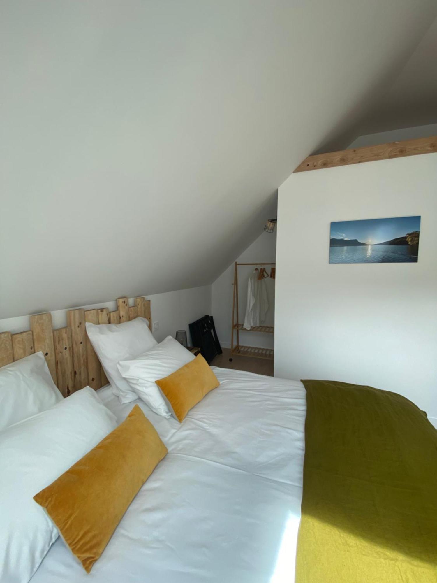 Le Couleau Bed & Breakfast Chateauroux-les-Alpes ภายนอก รูปภาพ