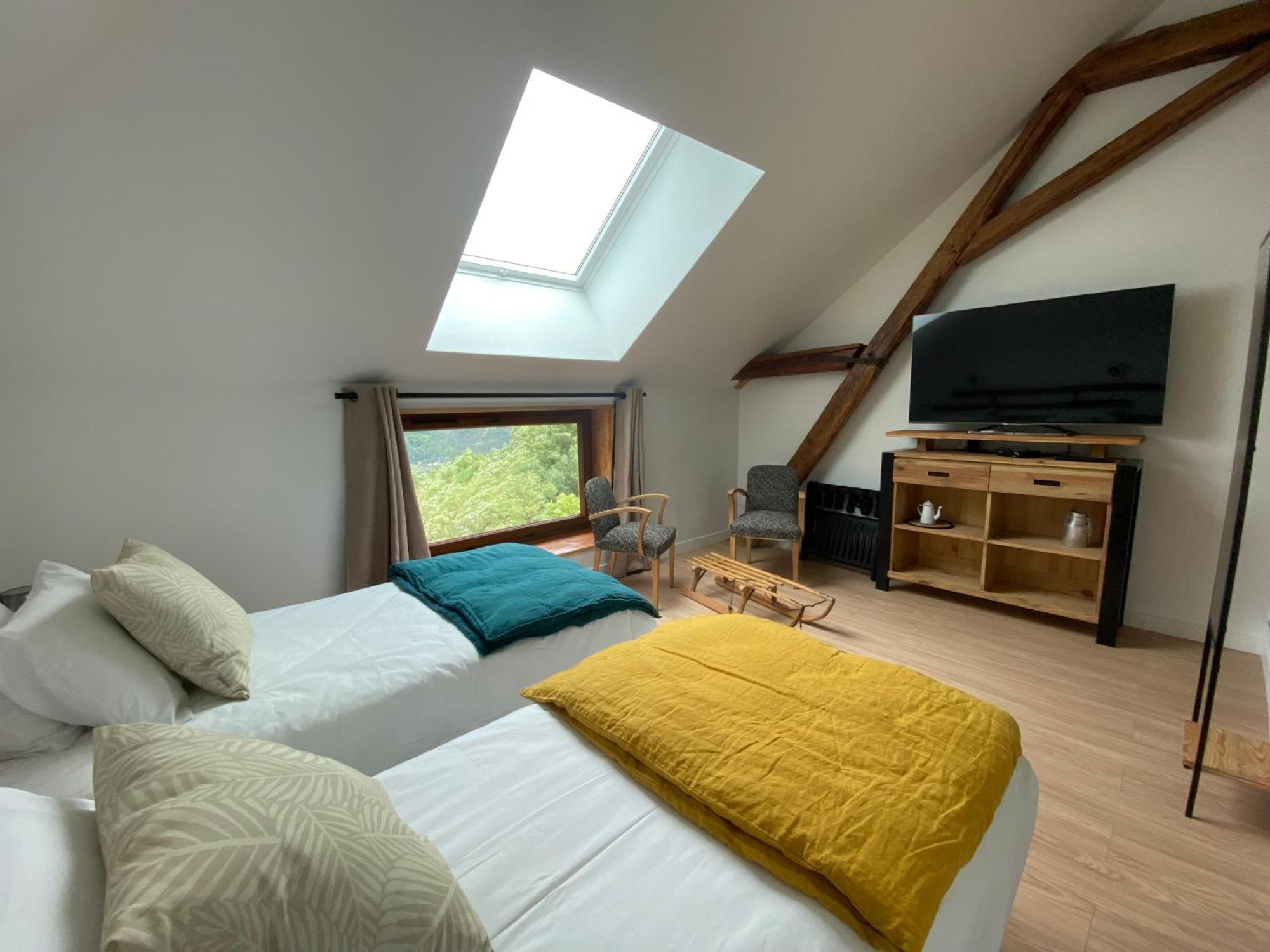 Le Couleau Bed & Breakfast Chateauroux-les-Alpes ภายนอก รูปภาพ