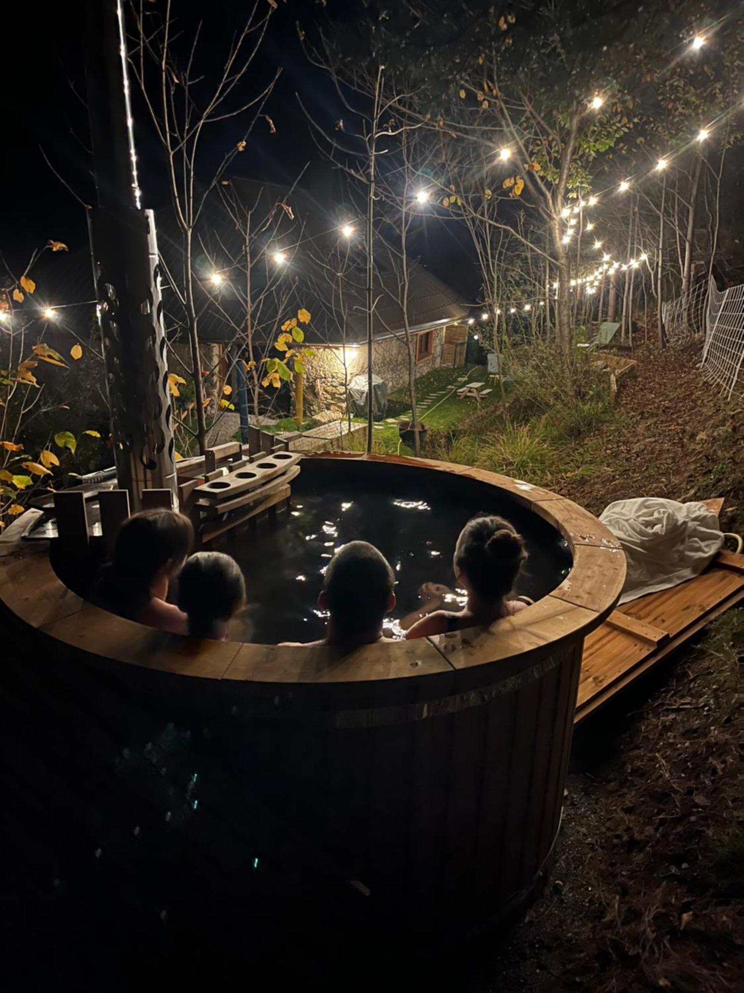 Le Couleau Bed & Breakfast Chateauroux-les-Alpes ภายนอก รูปภาพ
